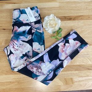 Calvin Klein Performance Printed High-Waist 7/8 Length Leggings-Medium